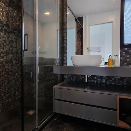 Apartament Lux By Lovelystay Funchal (Madeira)